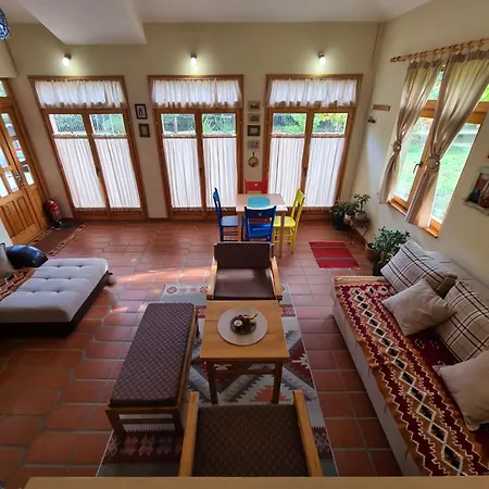 Quince Gradac شقة *