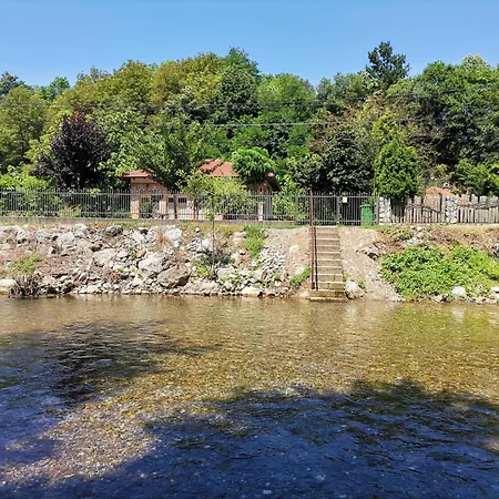 Quince Gradac شقة *