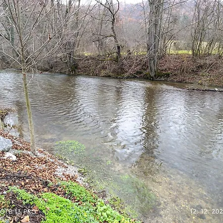 Quince Gradac شقة